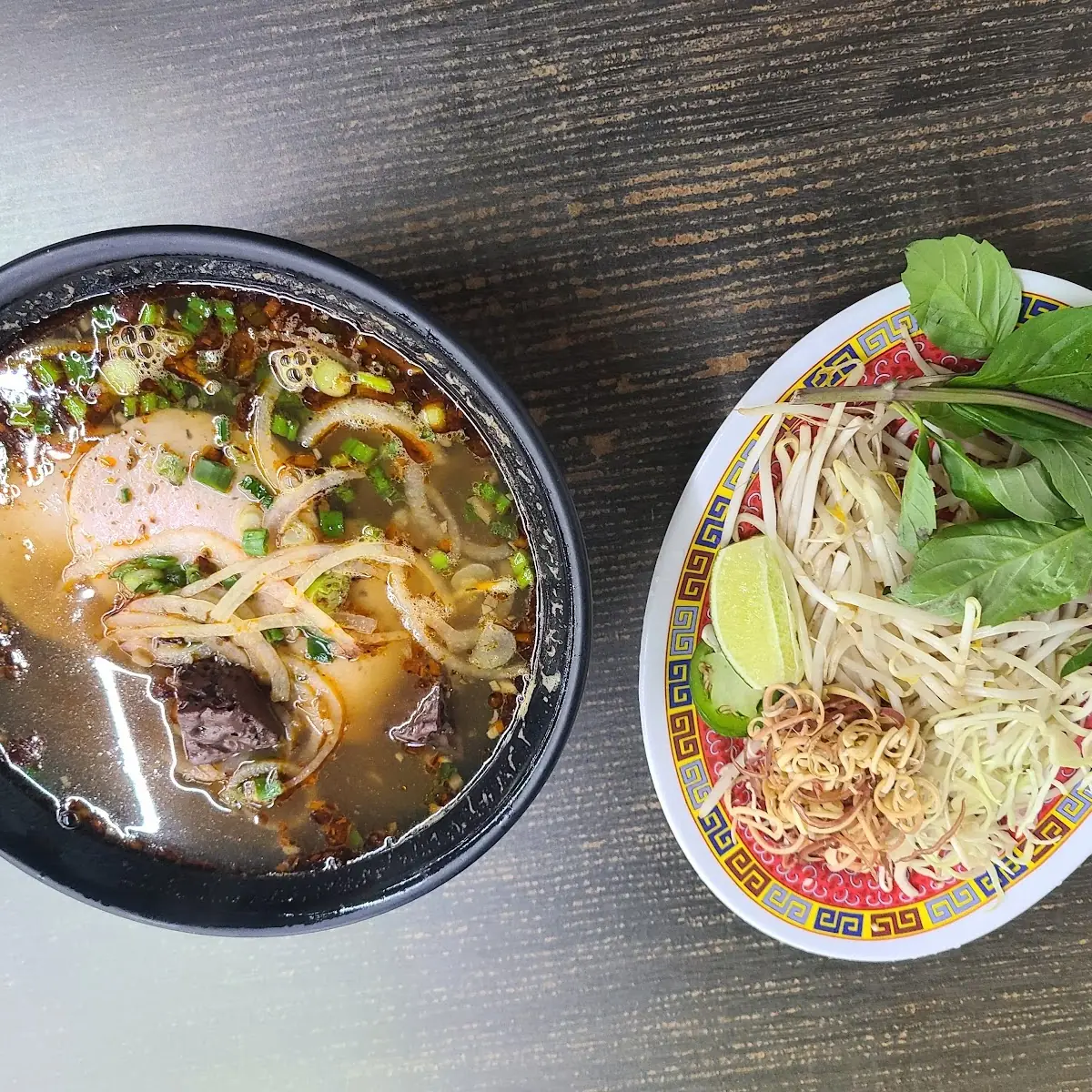 Pho Tai