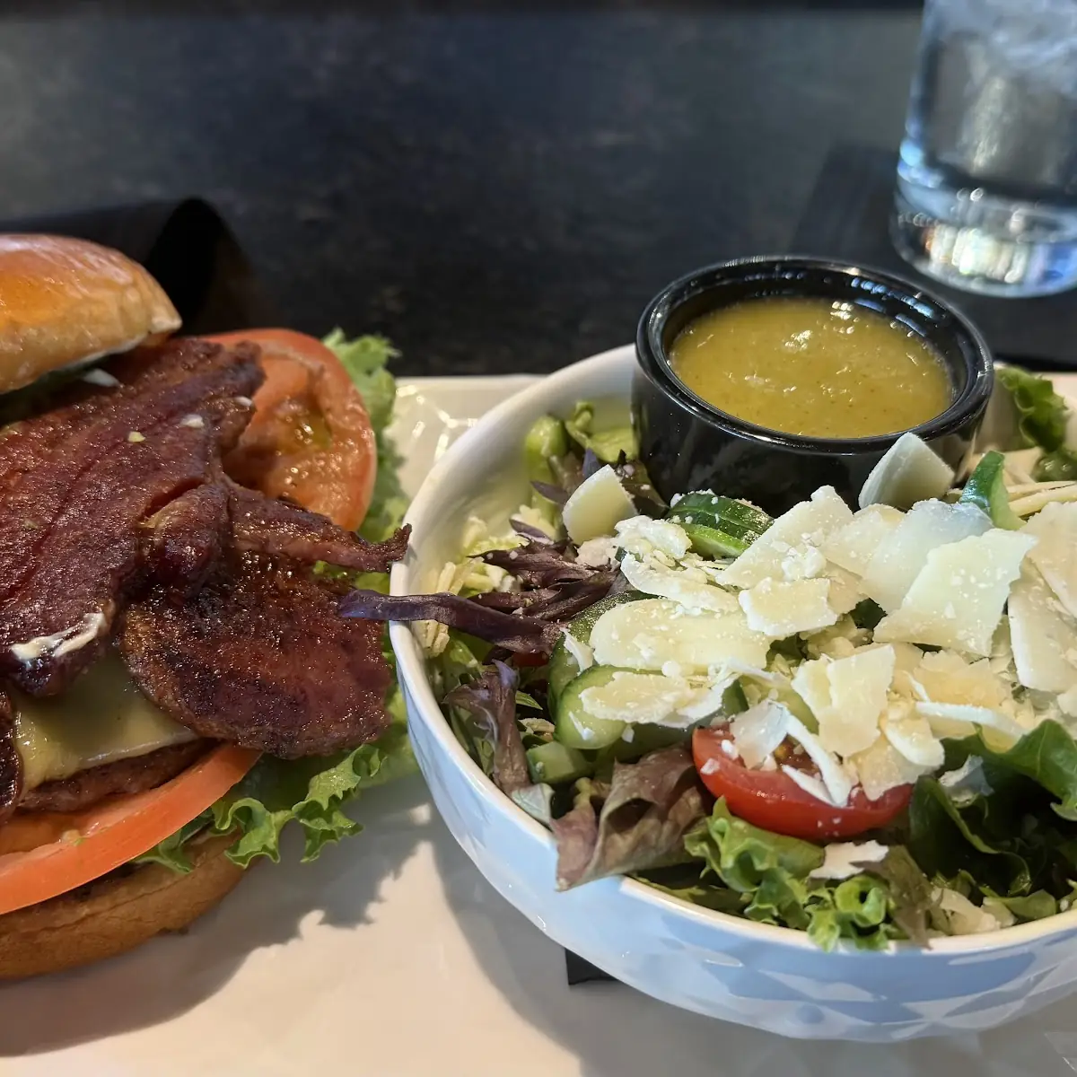 Hyde Burger