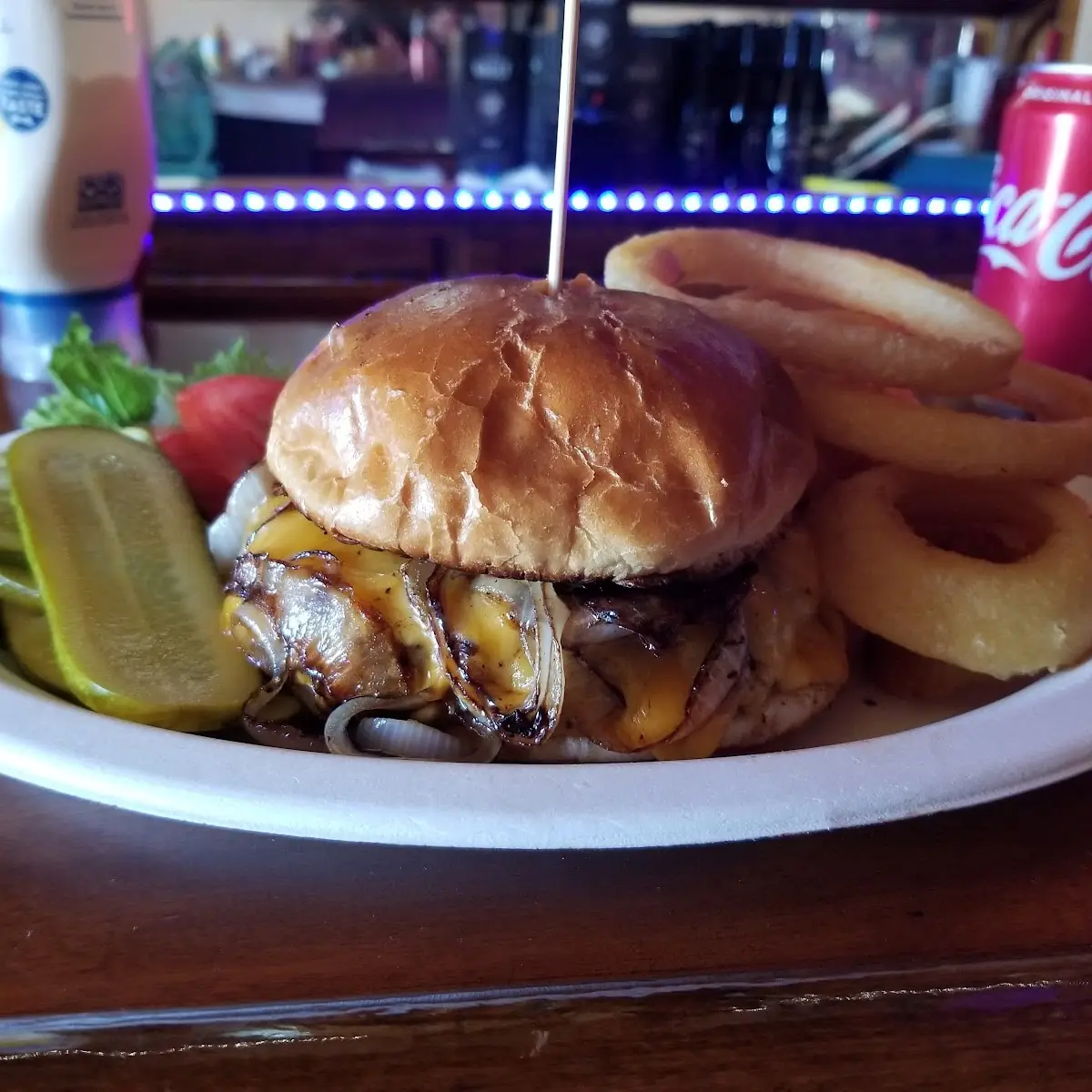 Cheeseburger with Onion Rings