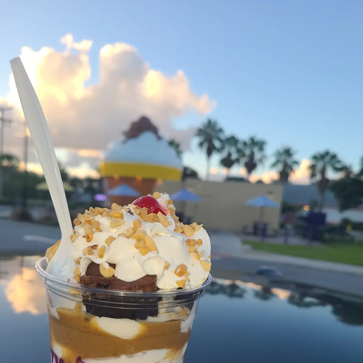 Twistee Banana Split