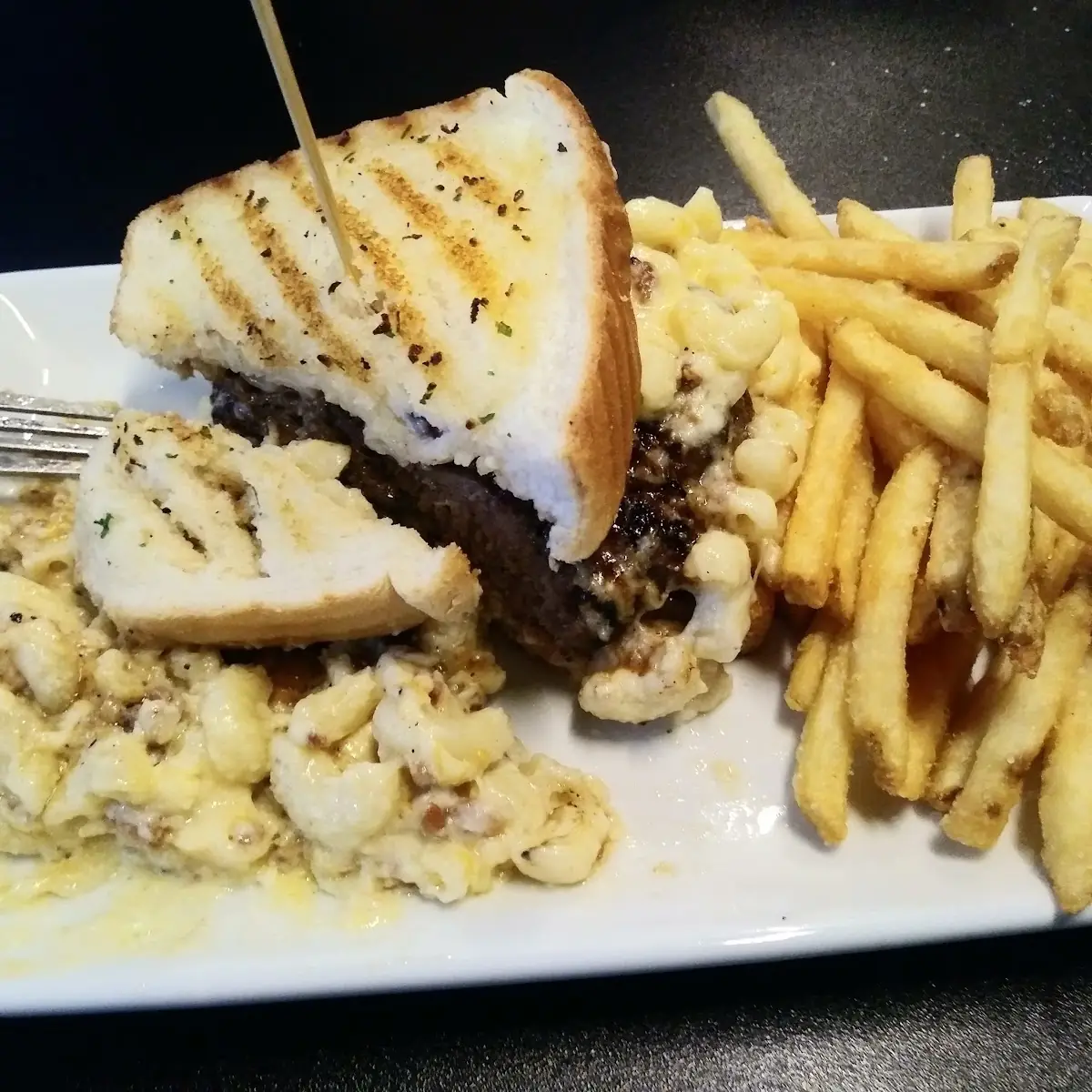 Mac'n Cheeseburger and Fries