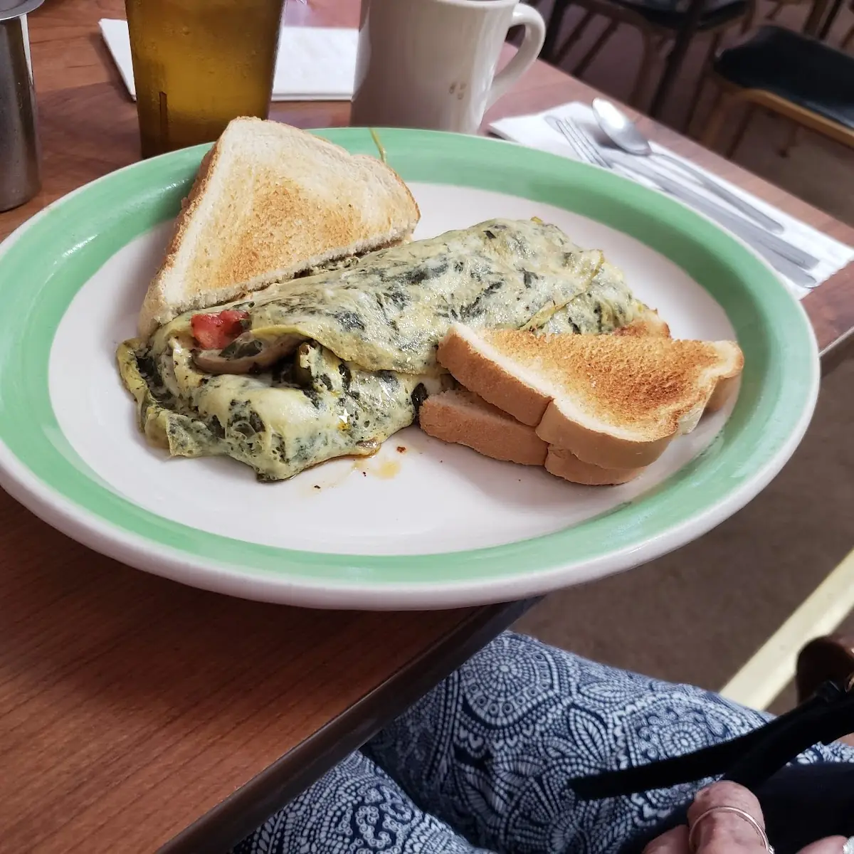 Veggie Omelette with Spinach