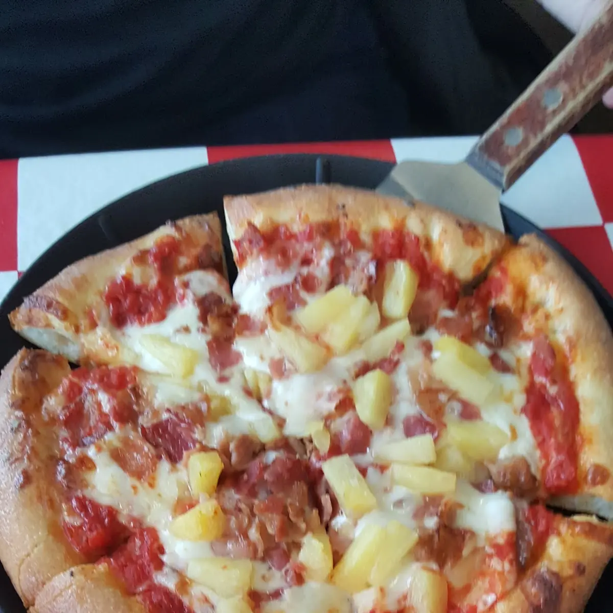 Hawaiian Pizza
