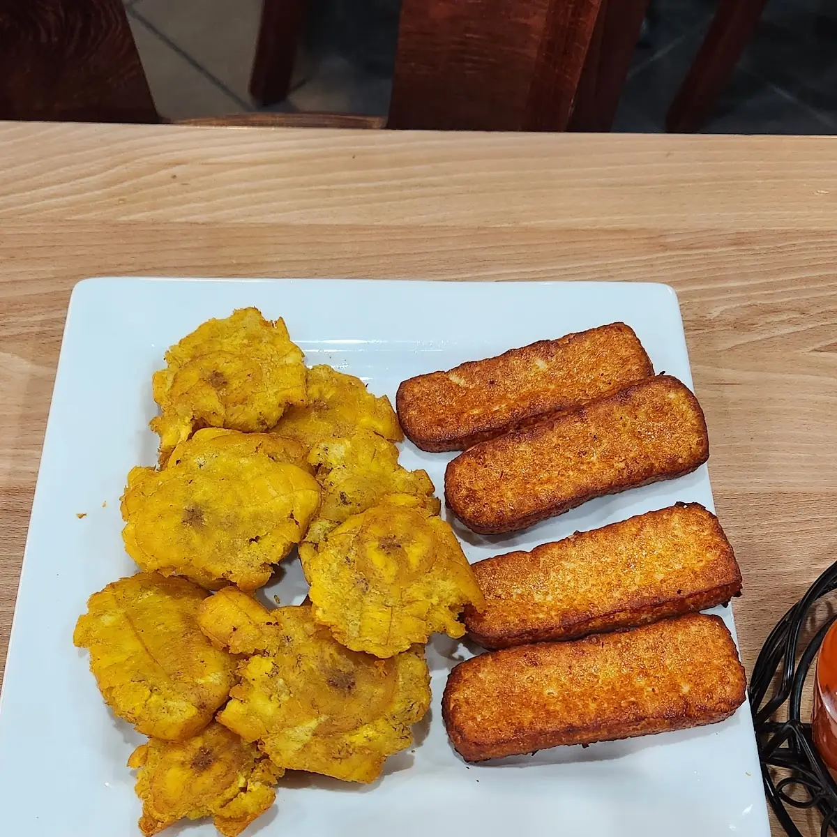 Patacón Con Queso Frito