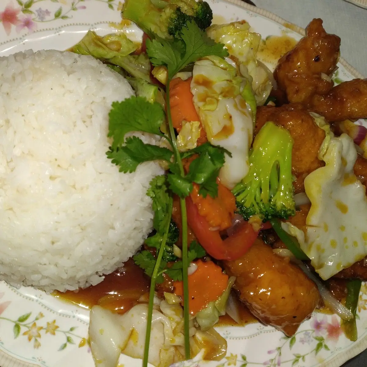 Orange Chicken and White Rice
