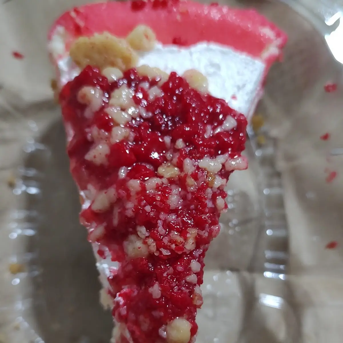 Strawberry Crunch Cheese Cake