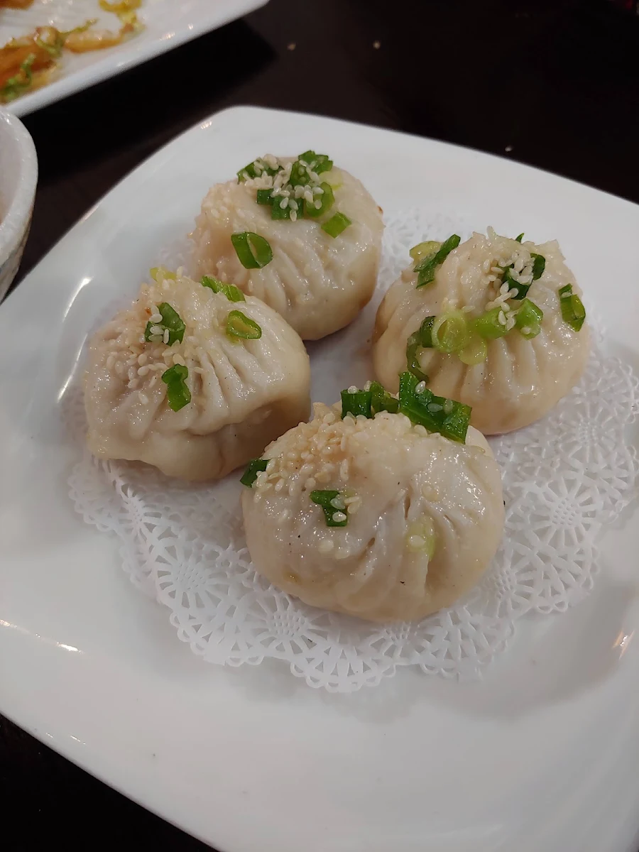 Shanghai Pan-Fried Dumplings 4pcs
