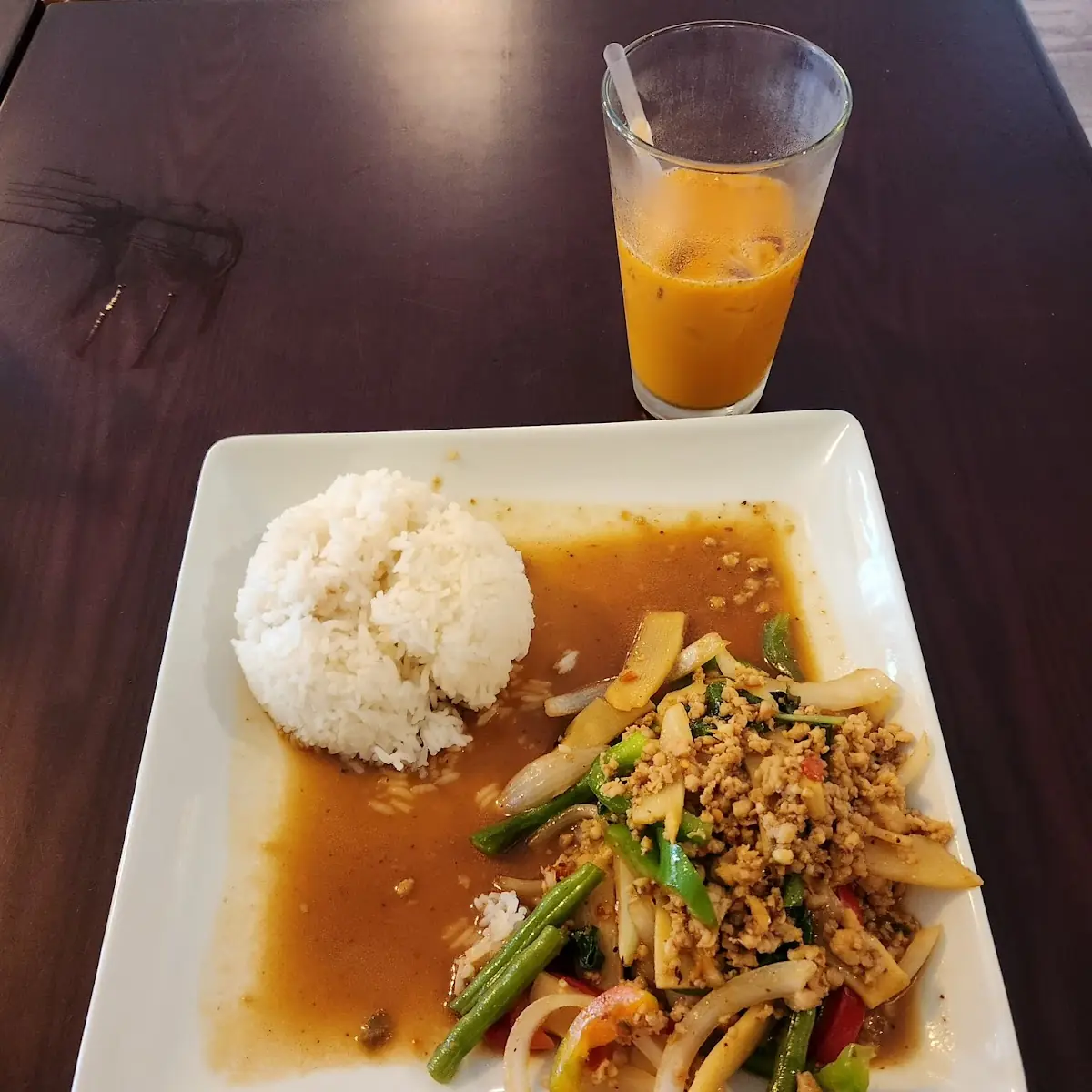 Minced Chicken Basil Lunch Special with Thai Iced Tea