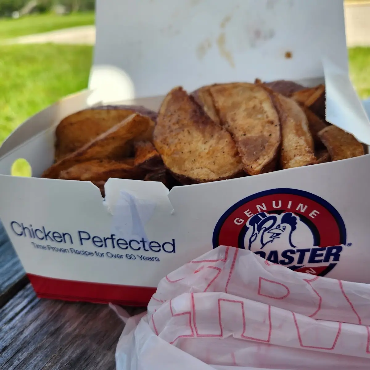 3 PC Tender Basket Wedges & Sauce