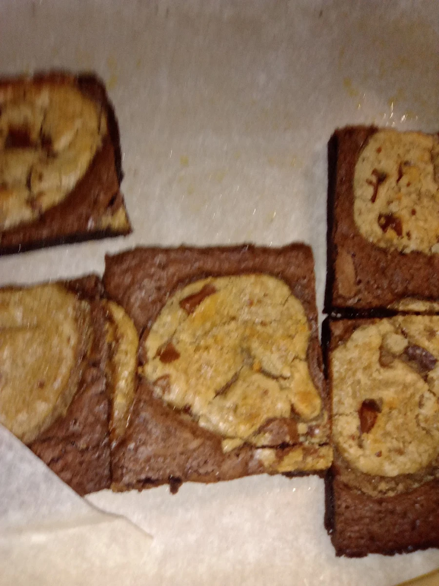 Domino's Marbled Cookie Brownie