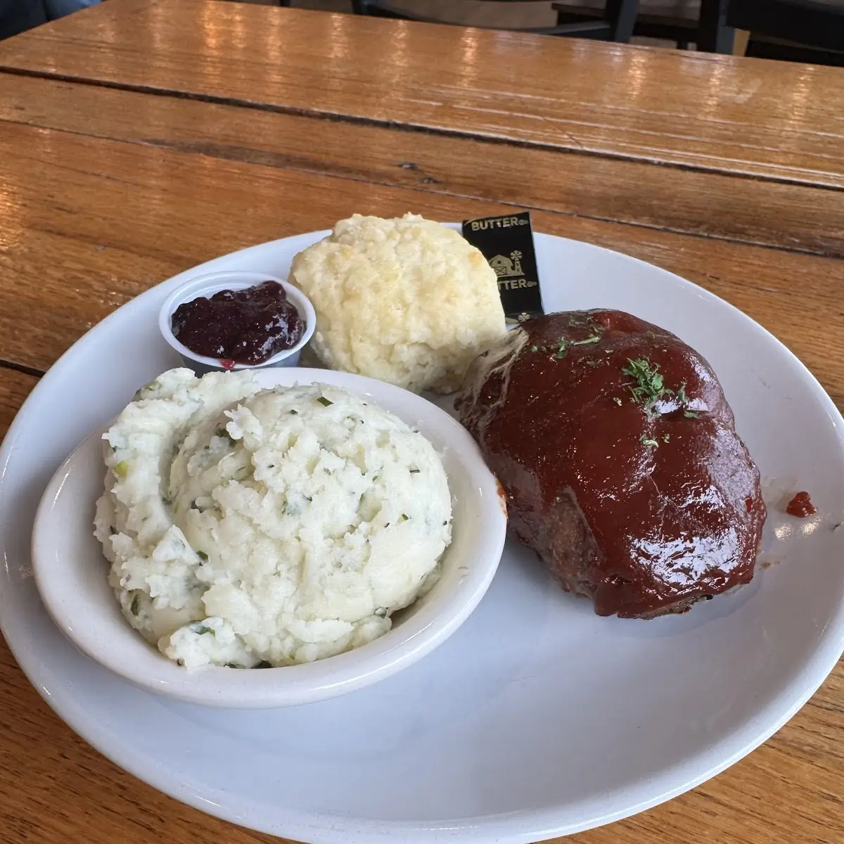 Meatloaf with Mashed Potatoes
