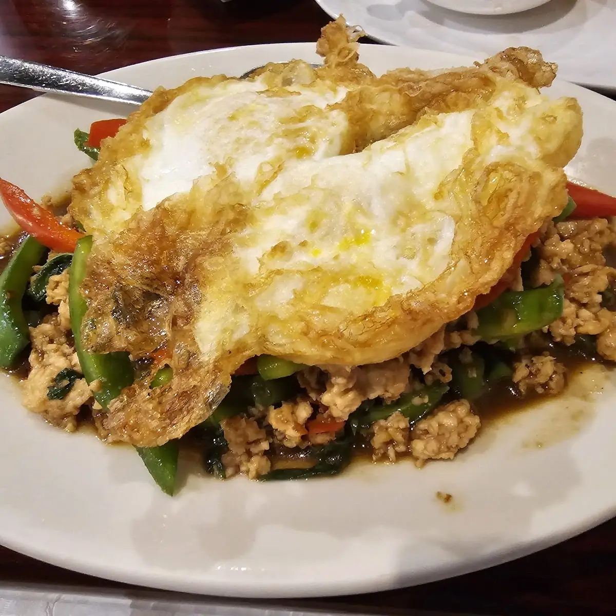 Kao Kra Pow Kai Daow