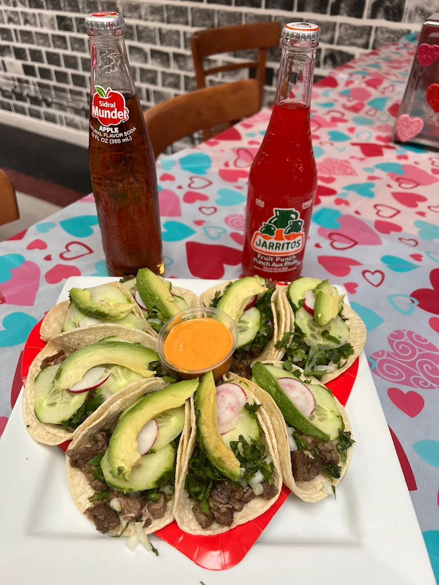 Highlights, Las Chilanguitas Restaurant