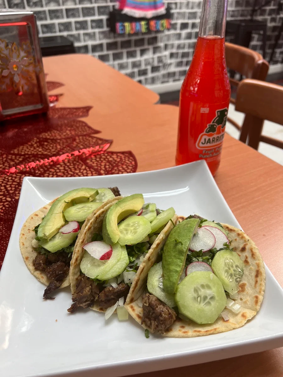 Highlights, Las Chilanguitas Restaurant