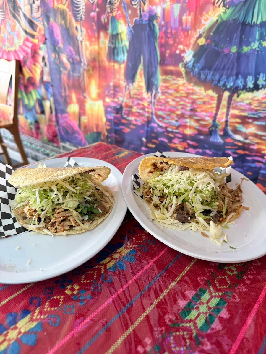 Highlights, Las Chilanguitas Restaurant