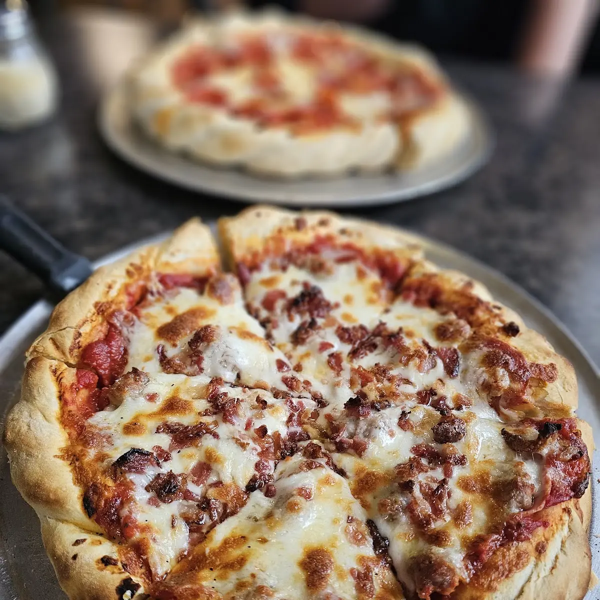 Small Double Crust Windsor Meat Lover