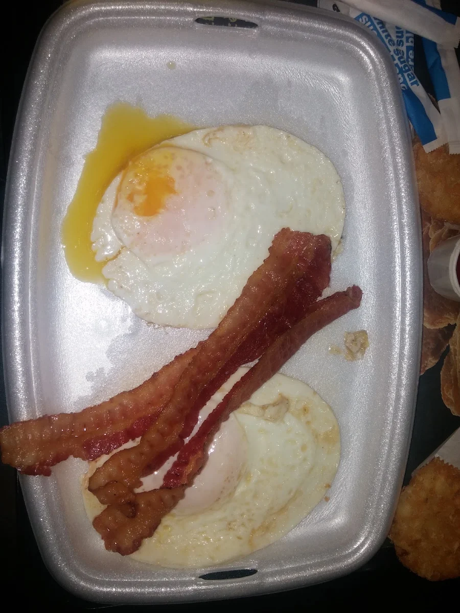 Quebec Only Big Breakfast, McDonald's