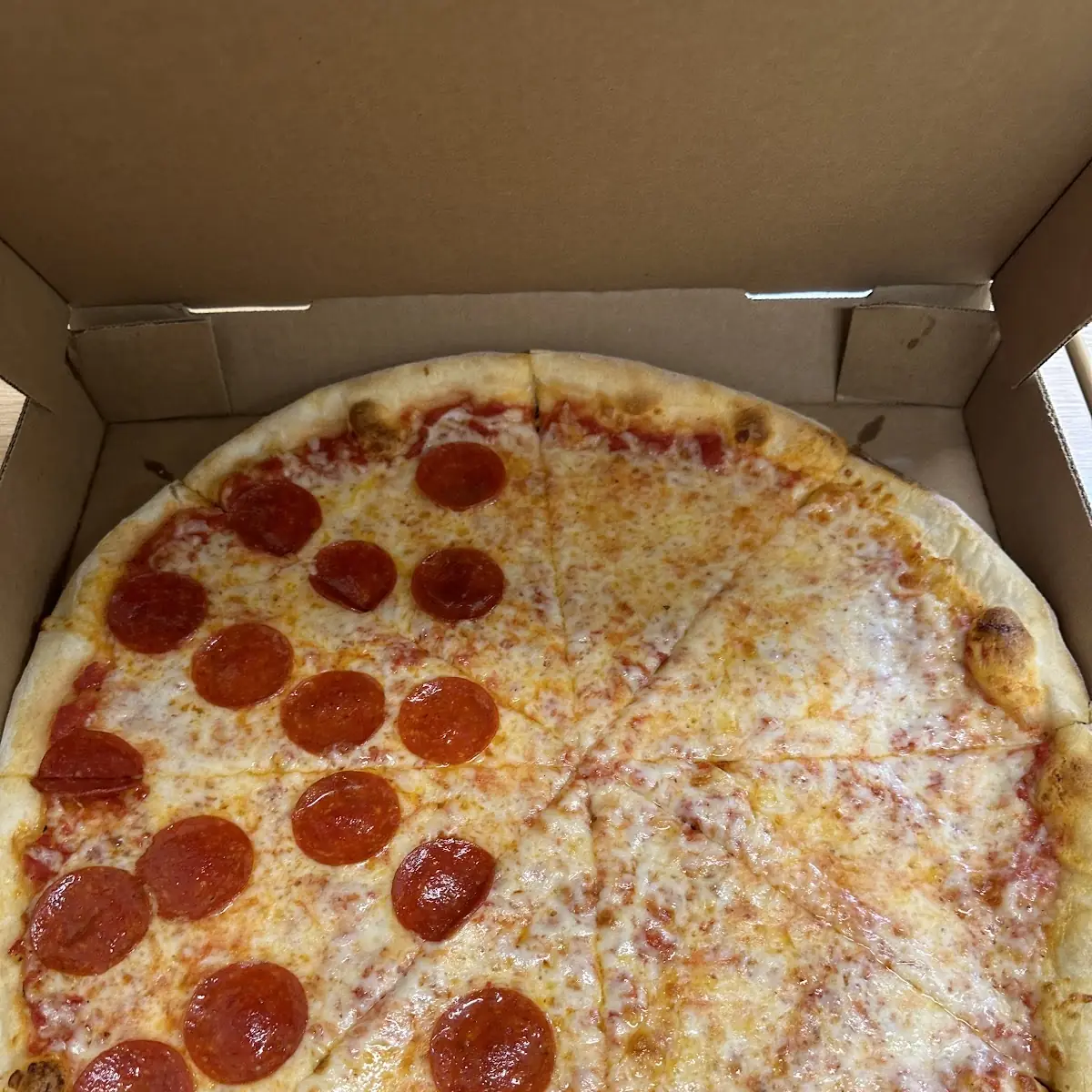 Cheese Pizza XL