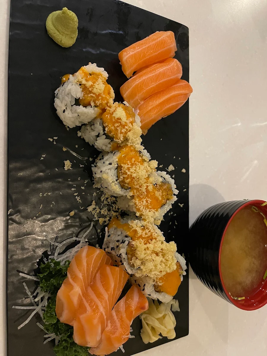 Salmon Lover, Kibo Sushi House - Cabbagetown