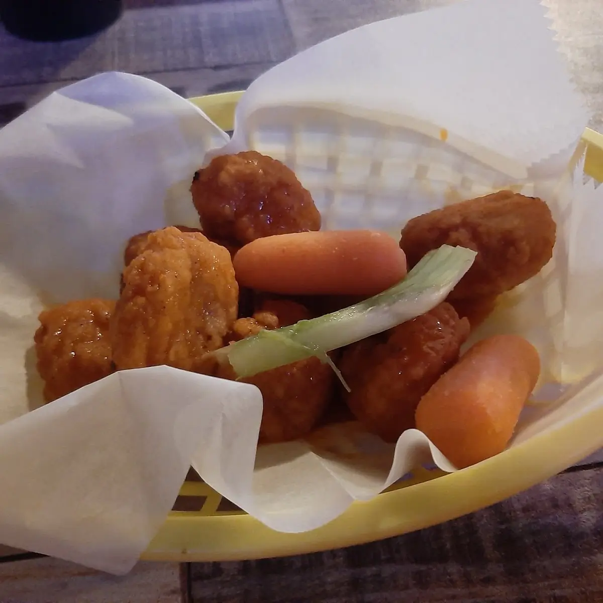 Boneless Wings Hot