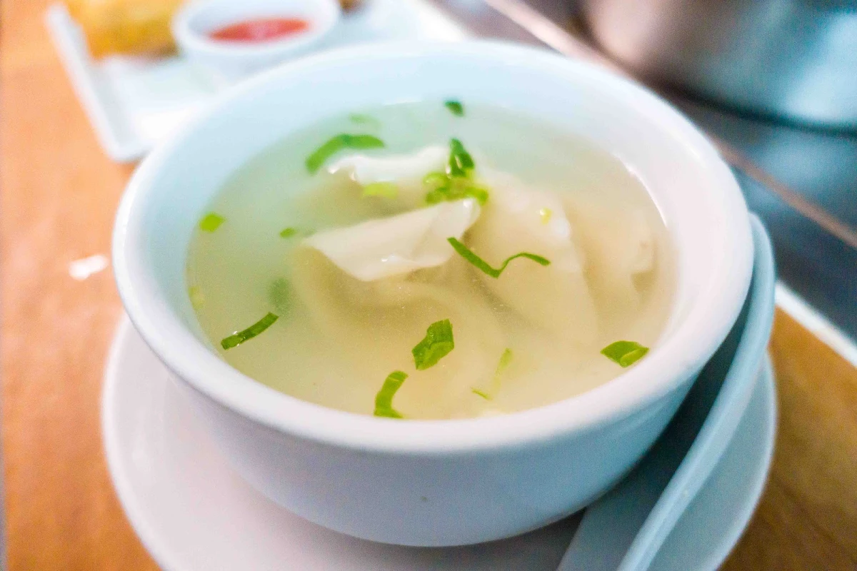 - Soupe Won Ton L, Dara Angkor