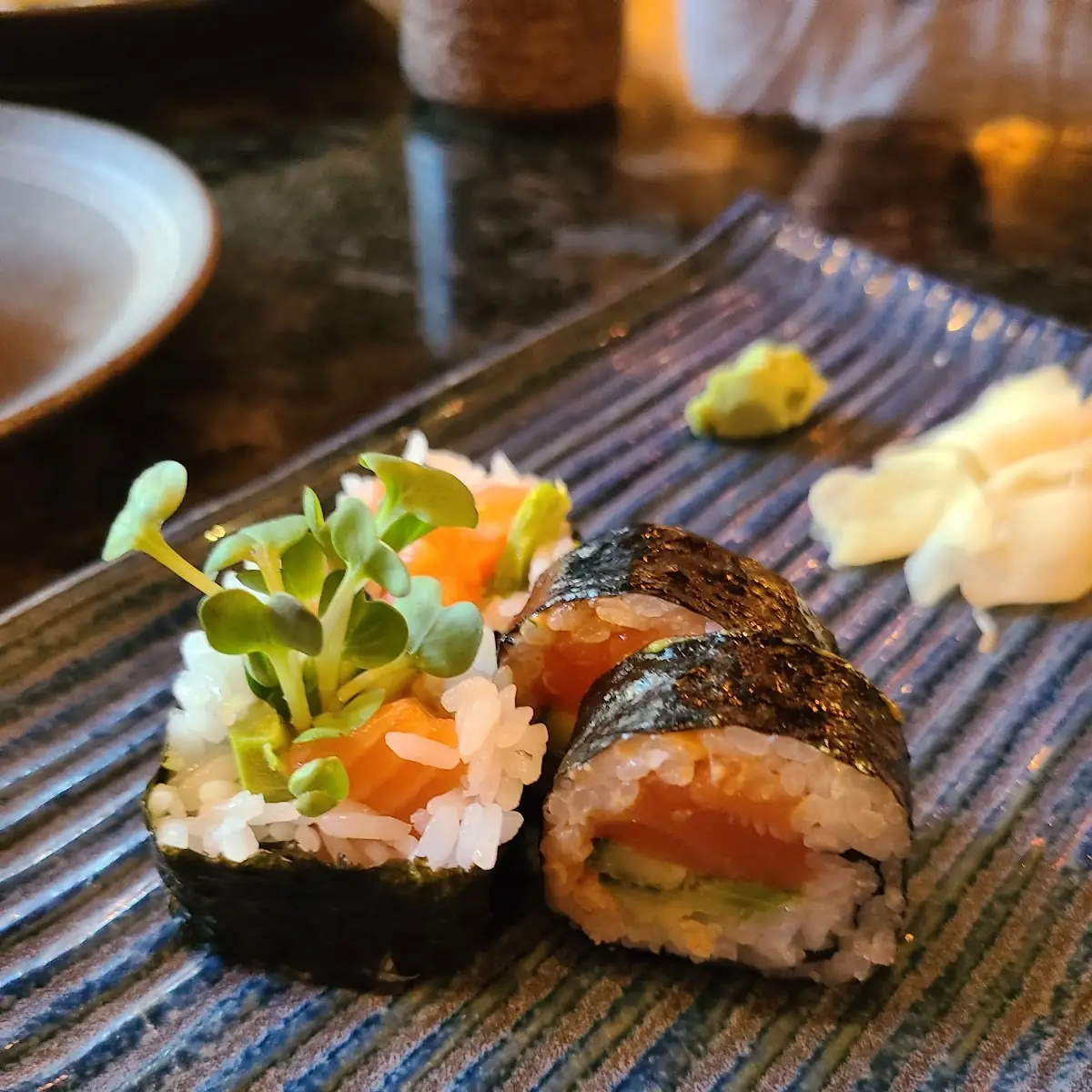Spicy Salmon Roll