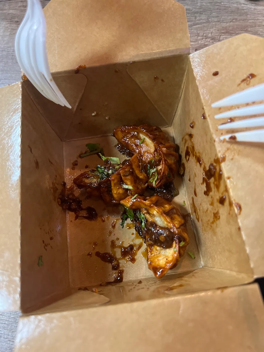 Momos