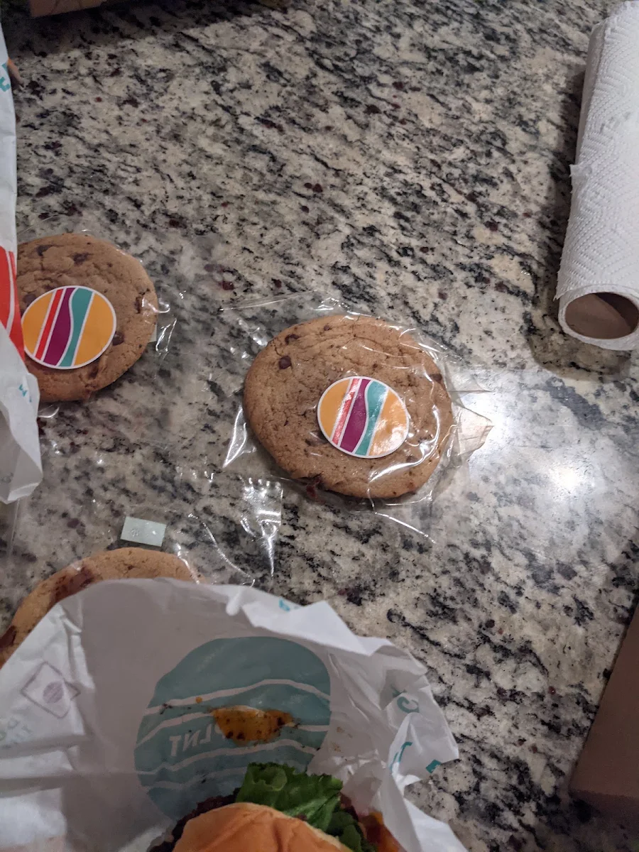Chocolate Chip Cookie