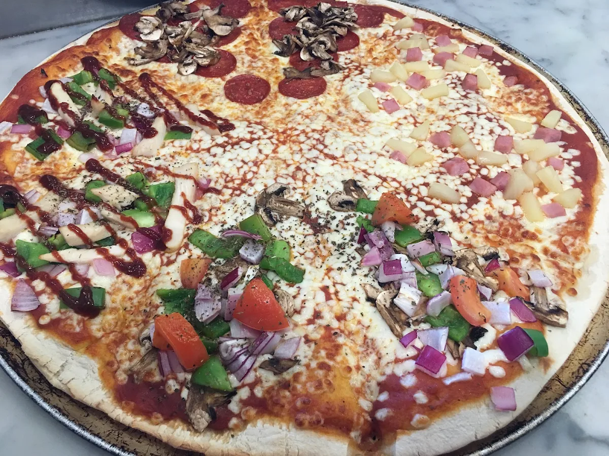 Specialty Whole Pizza, Vanellis
