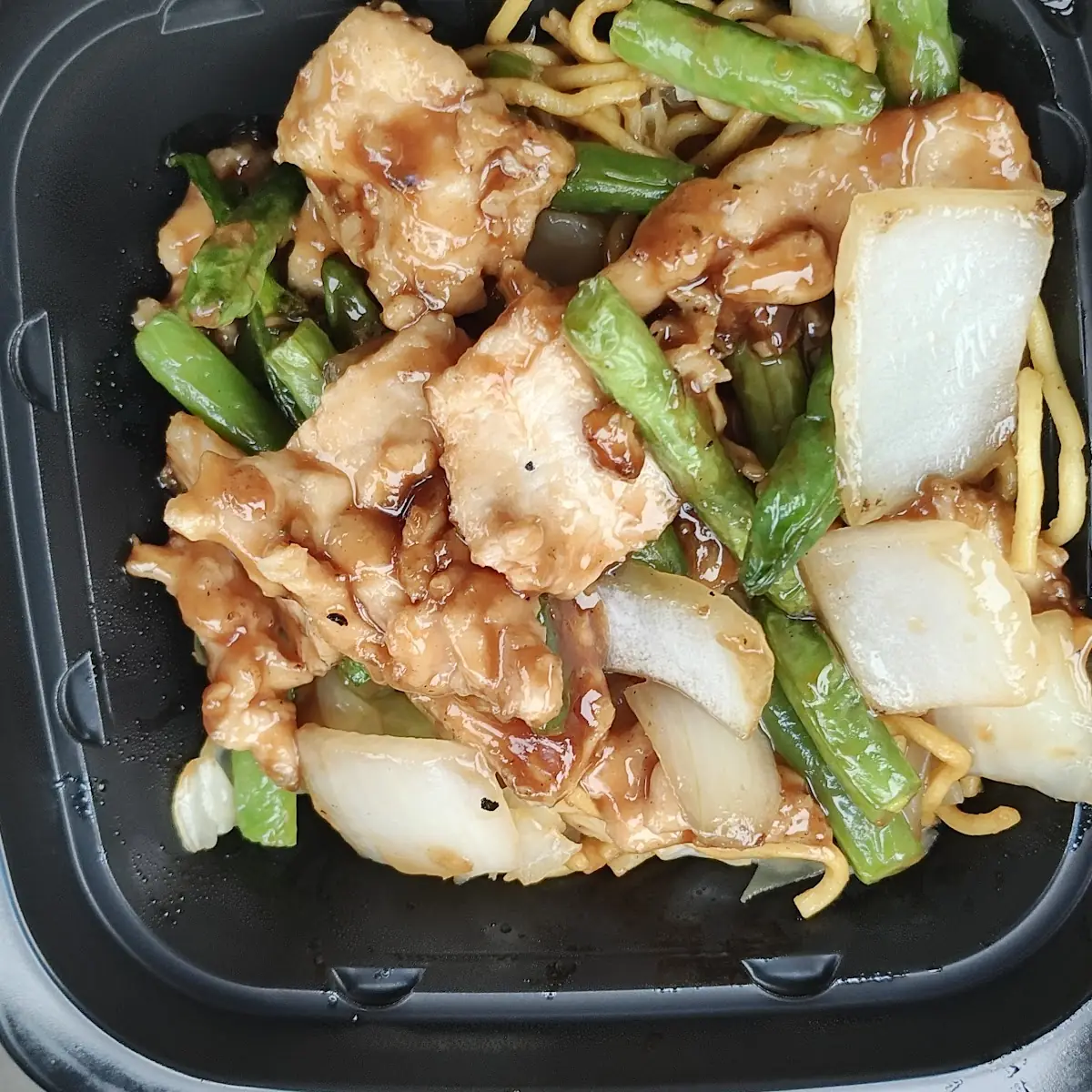 Chow Mein String Bean Chicken Bowl