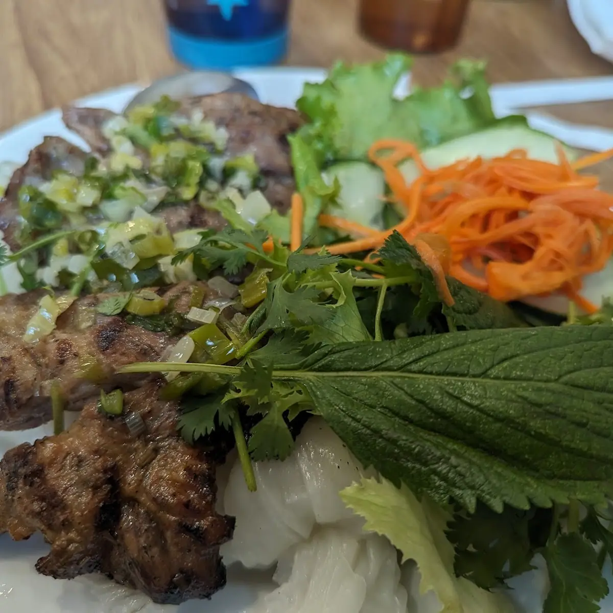 Bánh Ướt Thịt Nướng