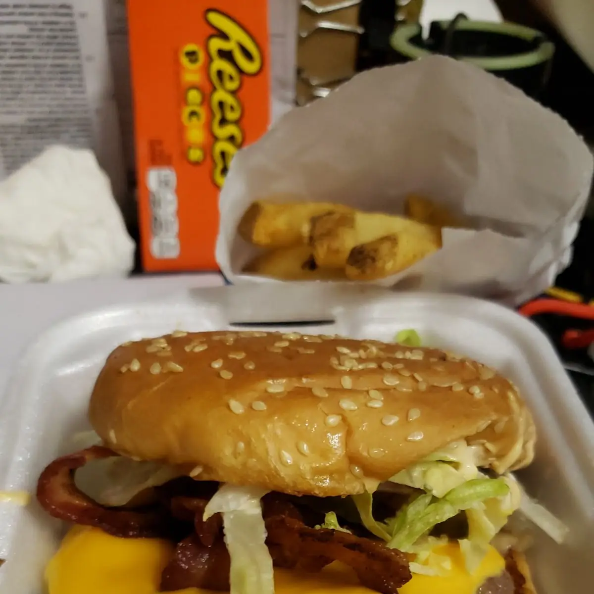 Bacon Deluxe Cheeseburger
