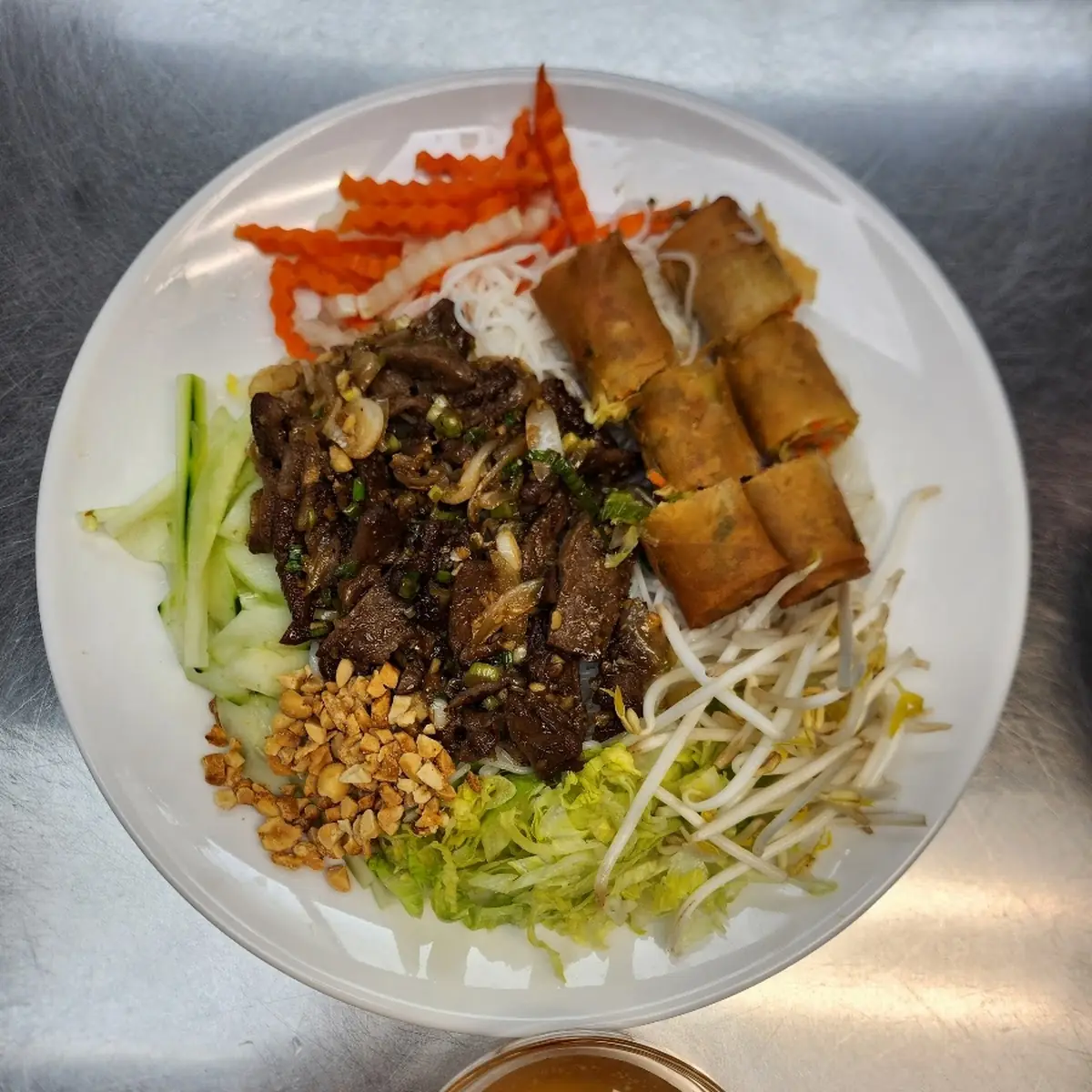 Golden Vermicelli Bún Thịt Nướng Chả Giò