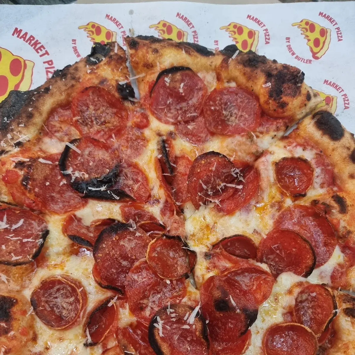 Salami Pizza