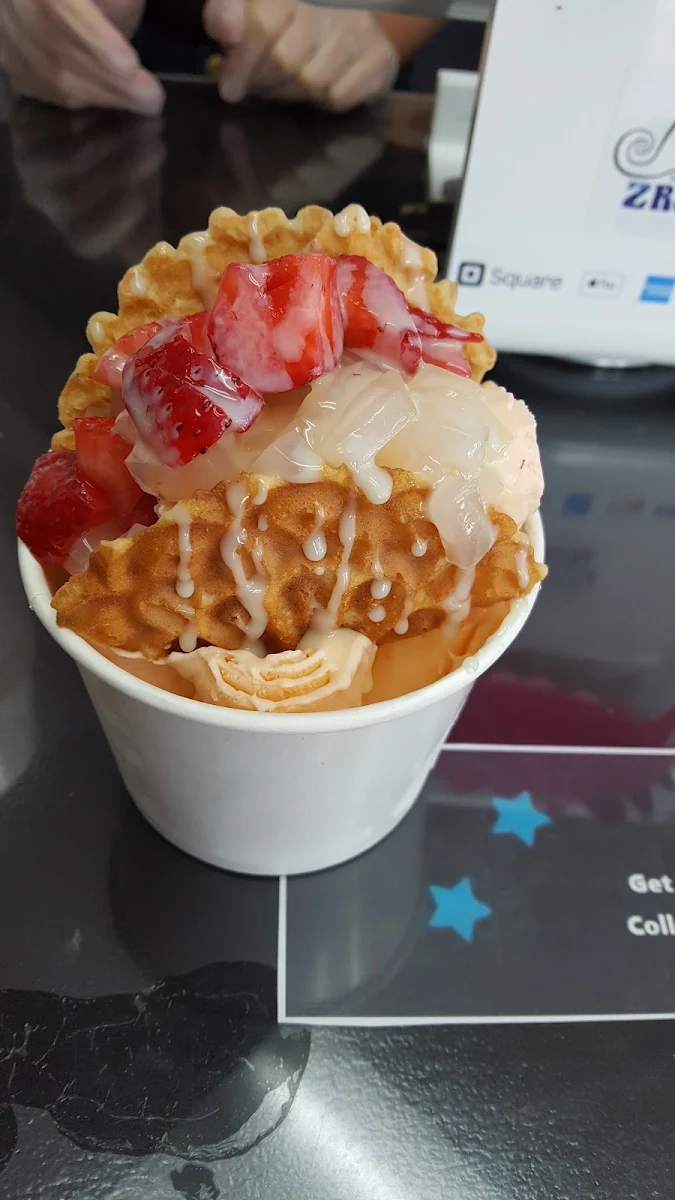 Thai Ice Cream Roll