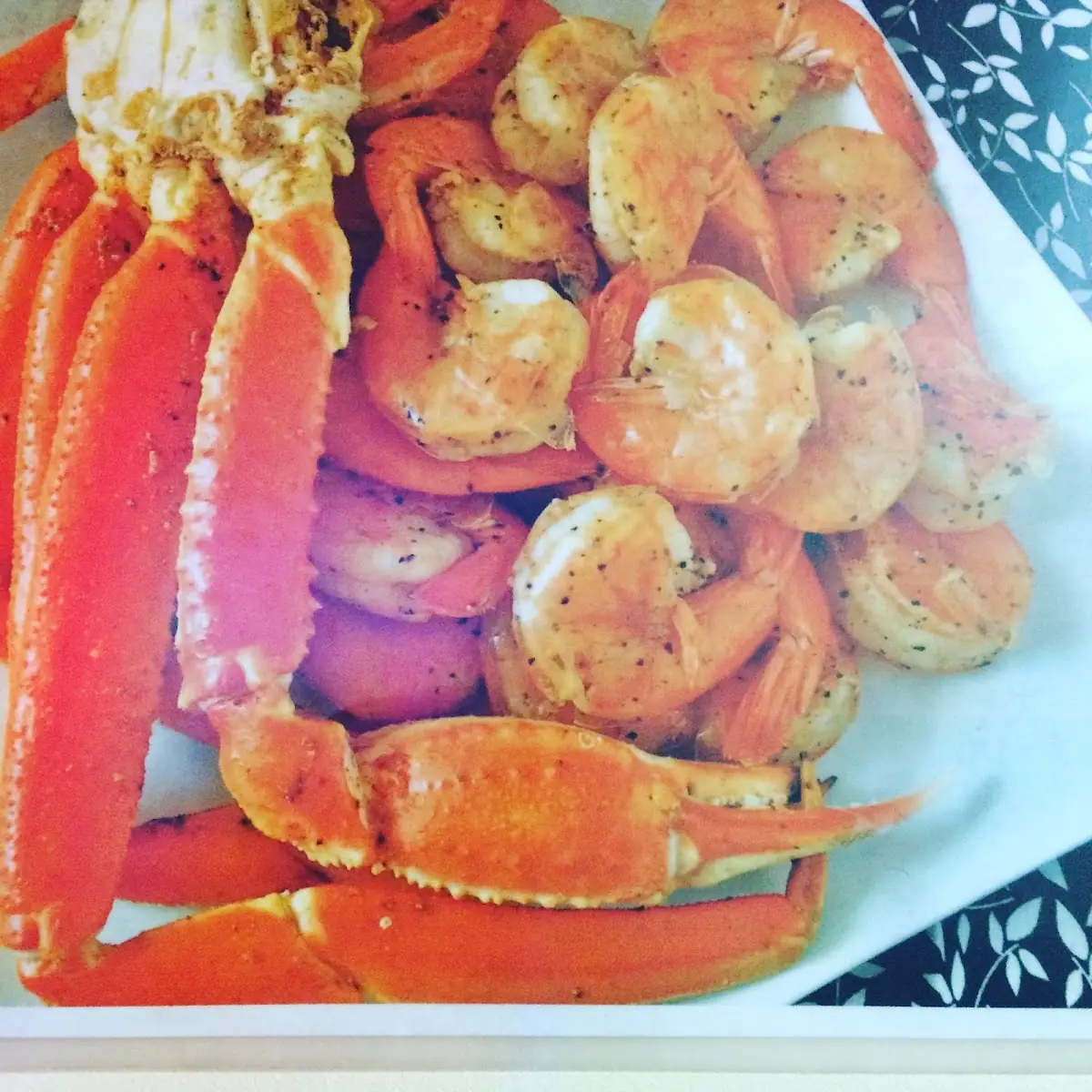 Steamed Snow Crab Leg