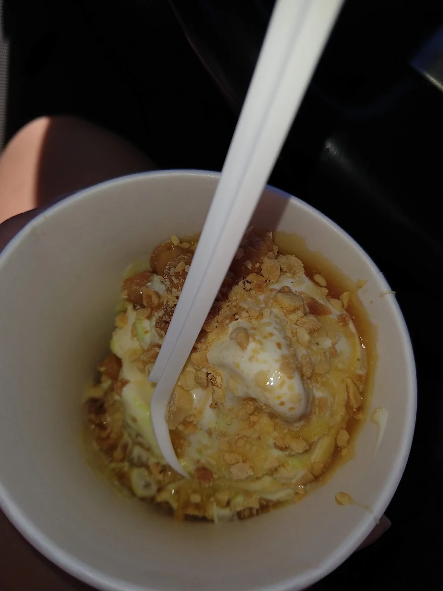 Caramel Apple Sundae
