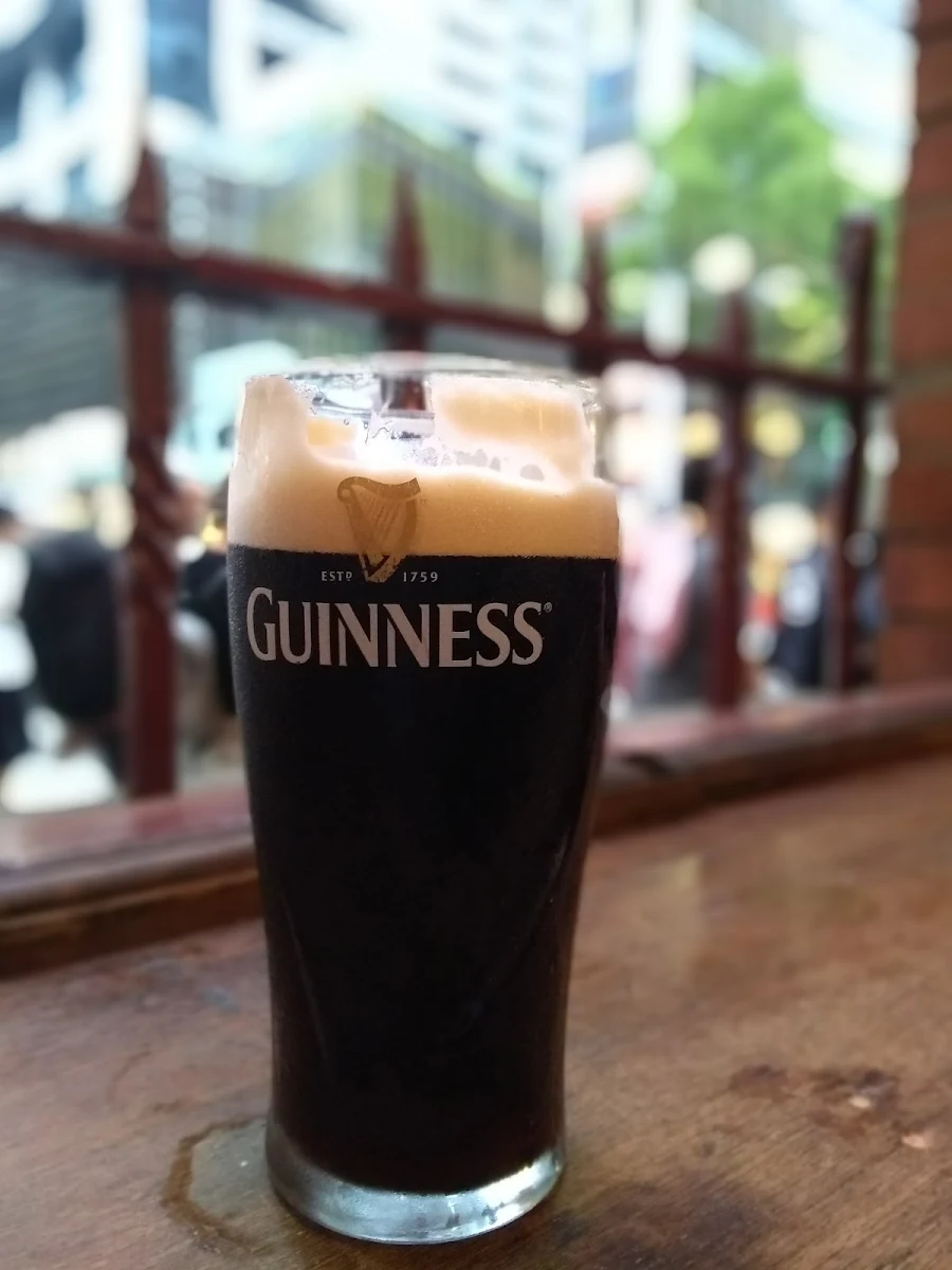 Pint of Guinness, 3 Wise Monkeys Pub