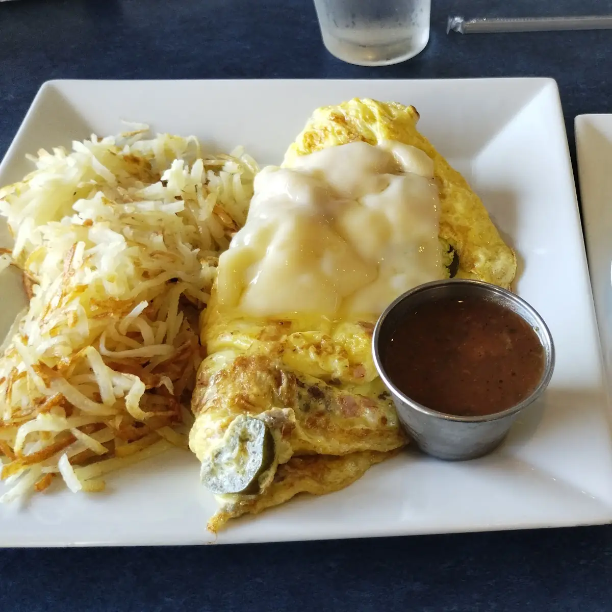 Ham Sausage Omelette w Hash Browns&Biscuits&Gravy