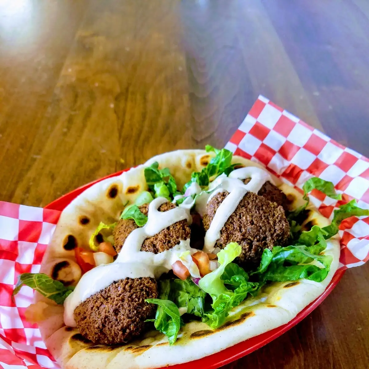 Crispy Falafel Pita Sandwich