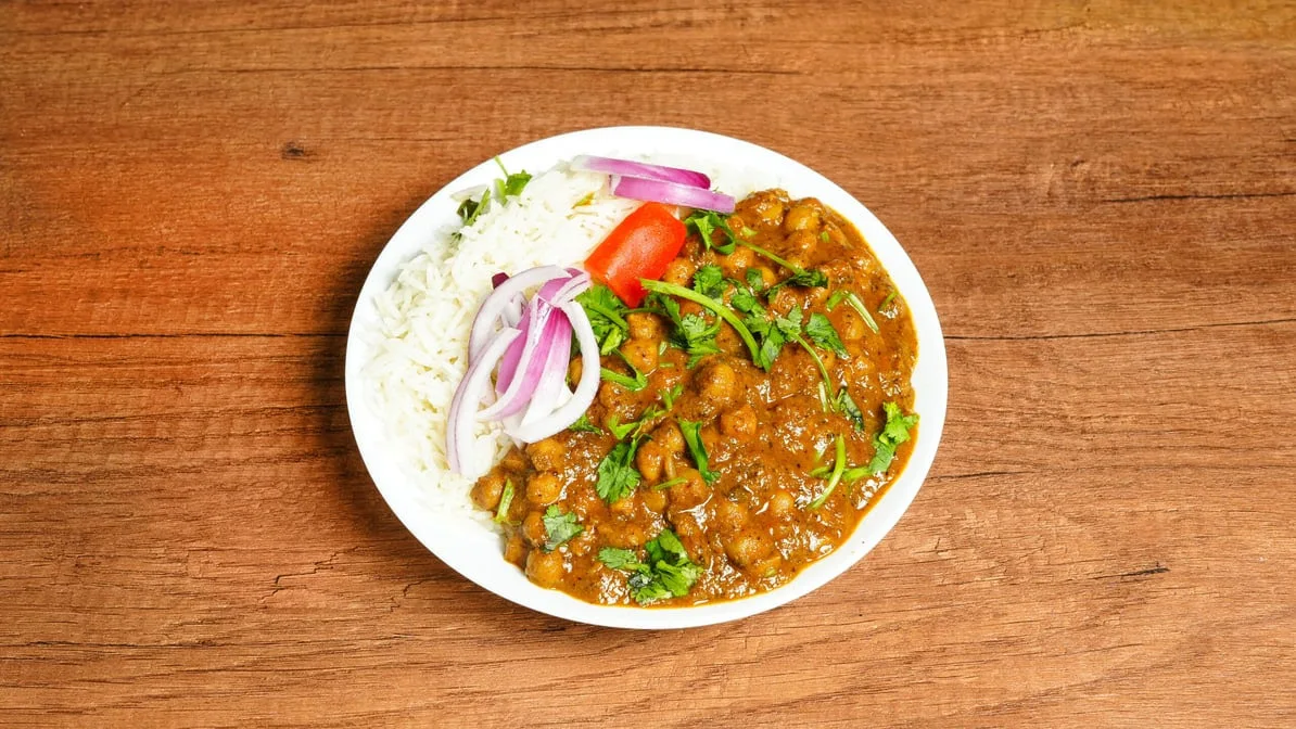 Highlights, Fusion Five Restaurant (Indian, Indo- Chinese, Tandoori Delight, Sweets & Chaat)