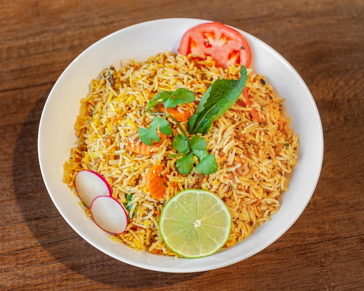 Highlights, Fusion Five Restaurant (Indian, Indo- Chinese, Tandoori Delight, Sweets & Chaat)