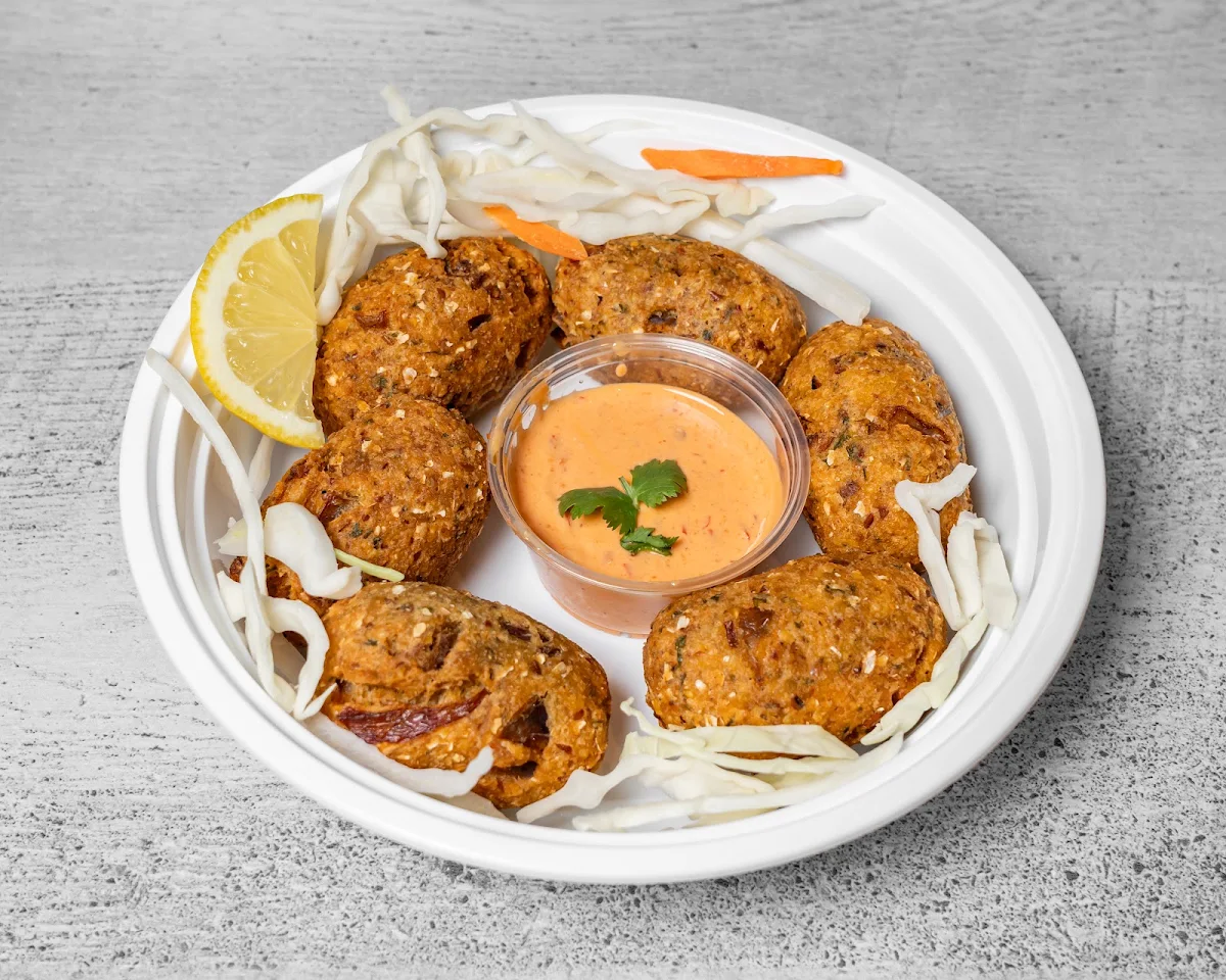 Highlights, Fusion Five Restaurant (Indian, Indo- Chinese, Tandoori Delight, Sweets & Chaat)