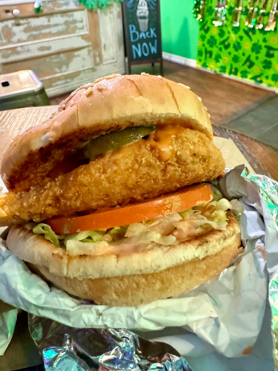 Chicken Less Burger, Soy Boys