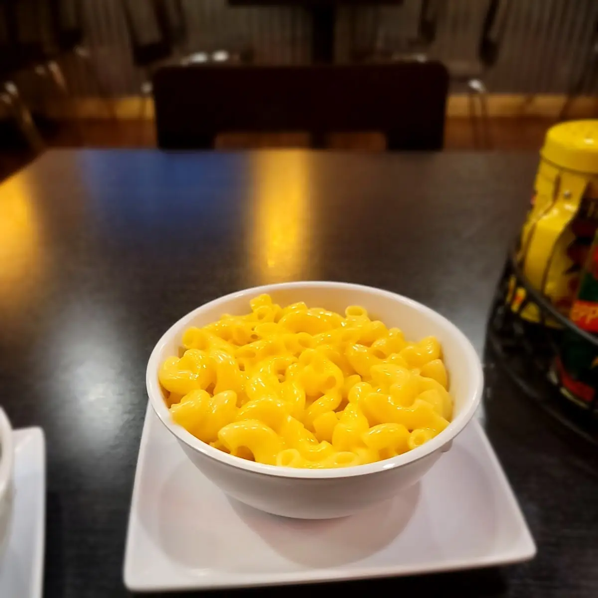 MAC & CHEESE HALF TRAY