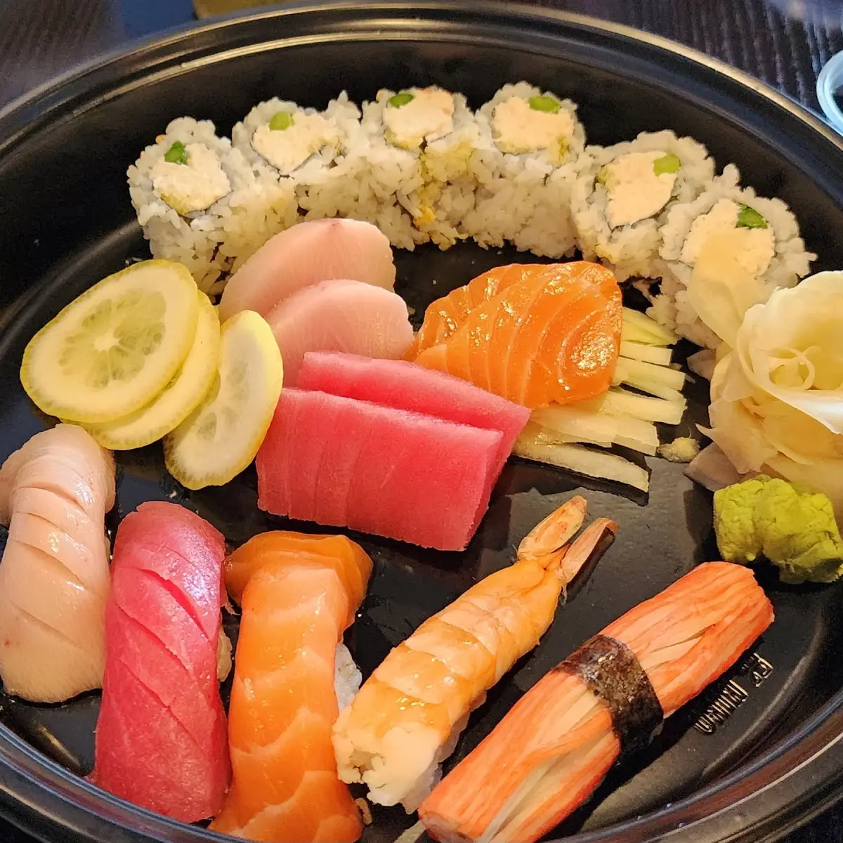 Sushi & Sashimi Combo