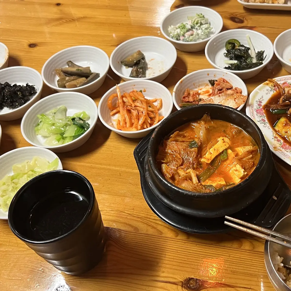 Kimchi Jjigae
