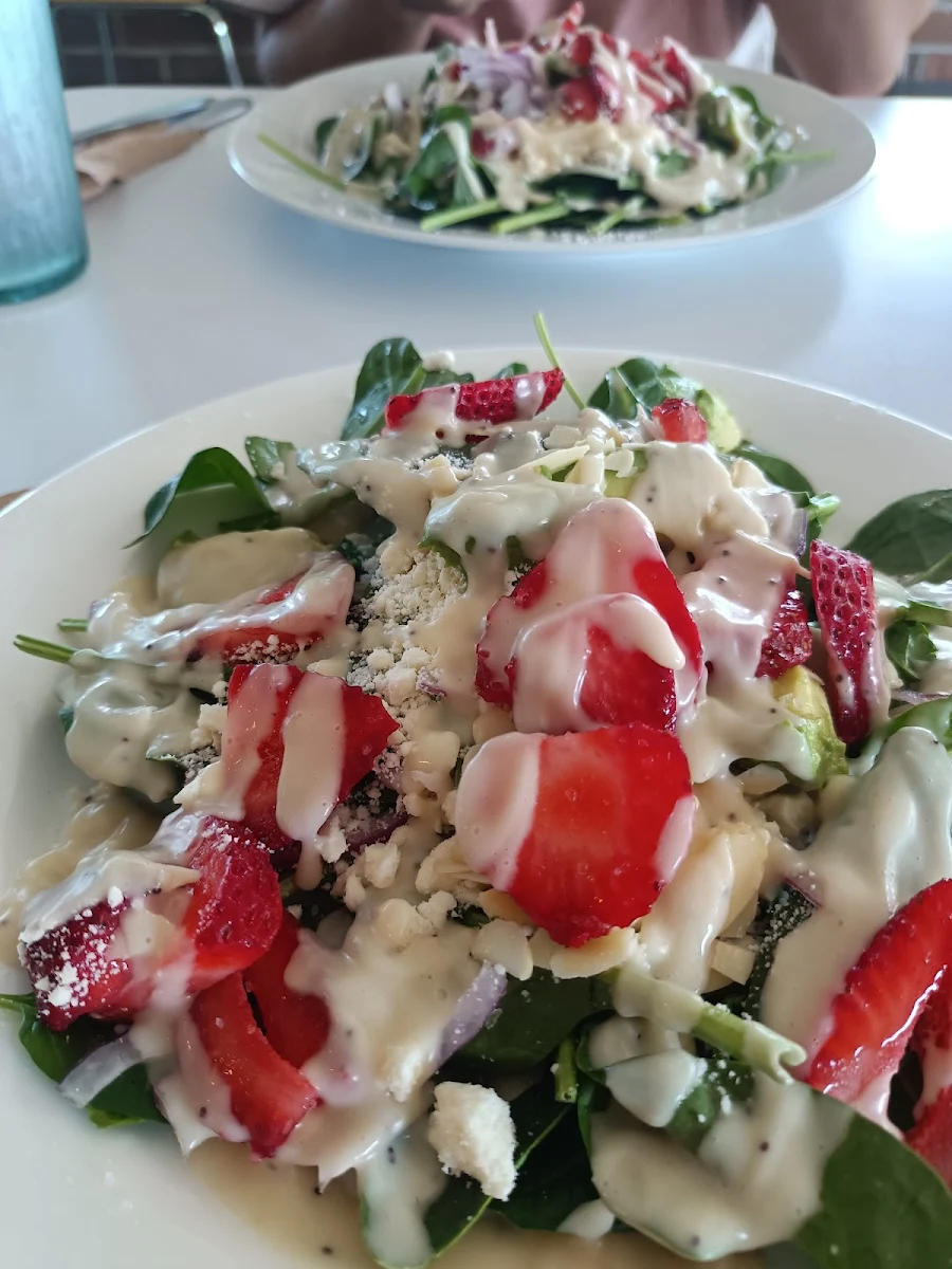 Strawberry Spinach Salad