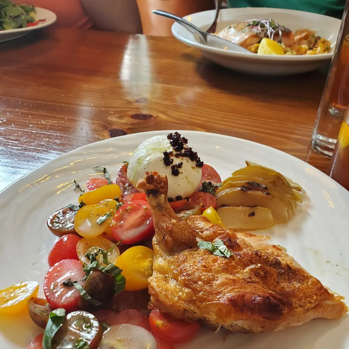 Caprese Salad with Chicken