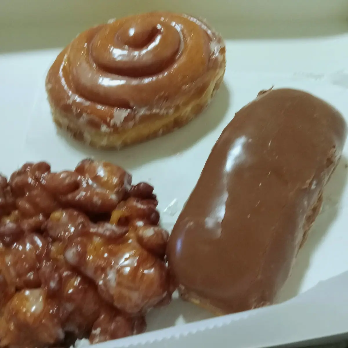Cinnamon Bun Apple Fritter